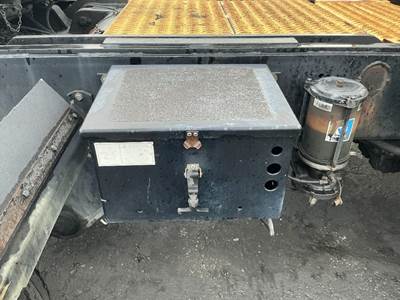 Capacity TJ5000 Right Battery Box for a Capacity Of Texas TJ5000