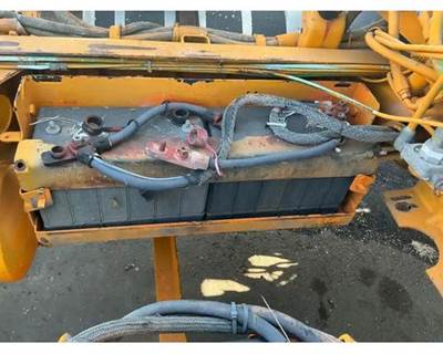 Ford L8513 Battery Box