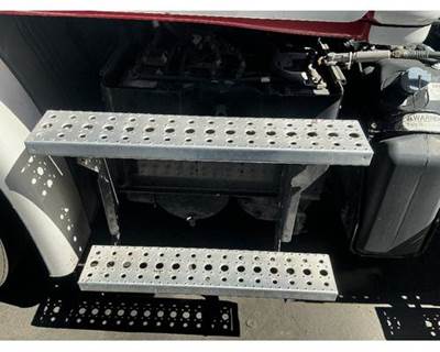 Freightliner Cascadia 113 Battery Box for a Freightliner CASCADIA