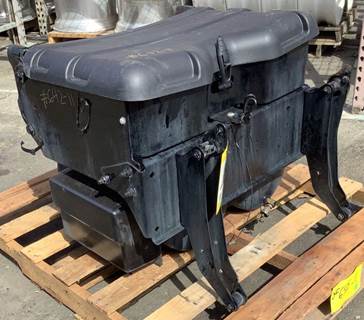 Freightliner Cascadia 125 Battery Box
