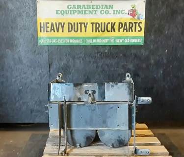 Freightliner Cascadia 125 Battery Box