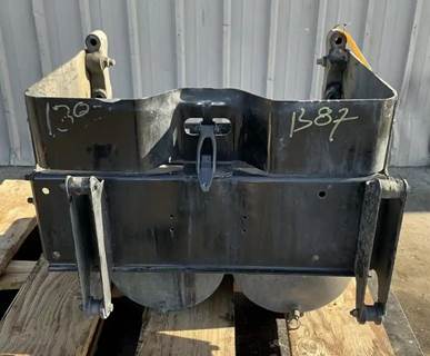 Freightliner Cascadia 125 Battery Box