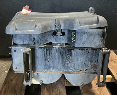 Freightliner Cascadia 125 Battery Box