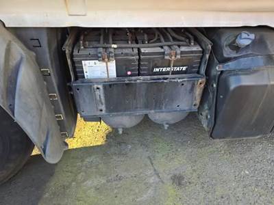 Freightliner Cascadia 125 Battery Box