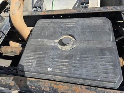 Freightliner Cascadia 125 Battery Box