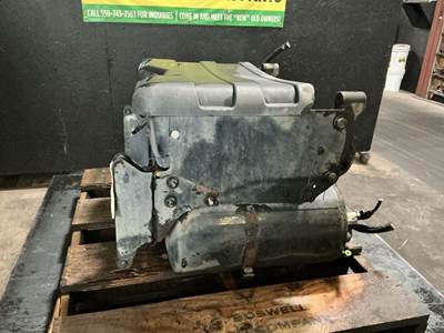 Freightliner Cascadia 125 Battery Box