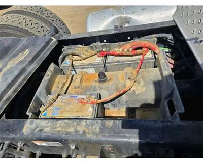 Freightliner Cascadia 125 Battery Box