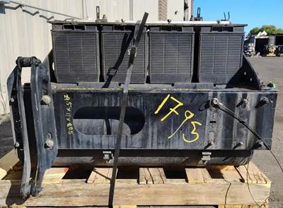 Freightliner Cascadia 126 Battery Box