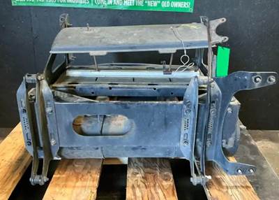Freightliner Cascadia 126 Battery Box