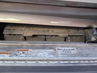 Freightliner Cascadia 126 Battery Box