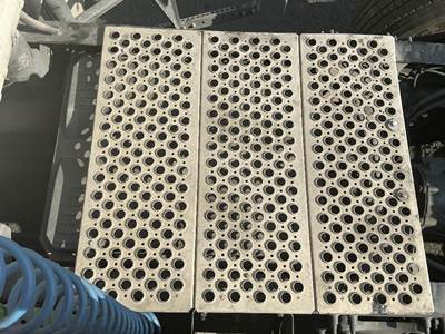 Freightliner Cascadia 126 Battery Box for a Freightliner CASCADIA