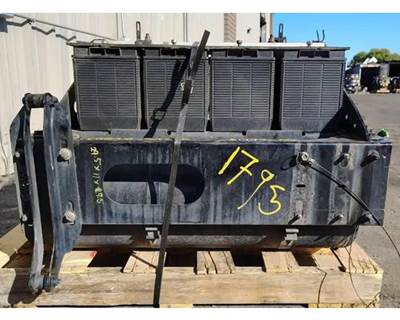 Freightliner Cascadia 126 Battery Box