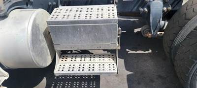 Freightliner Columbia 120 Battery Box