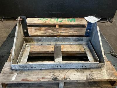 Freightliner FLD120 Battery Box