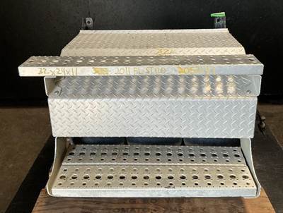 Freightliner ST120 Battery Box