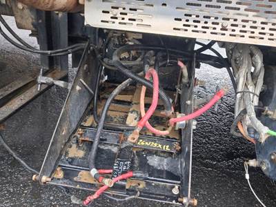 International 7600 Battery Box