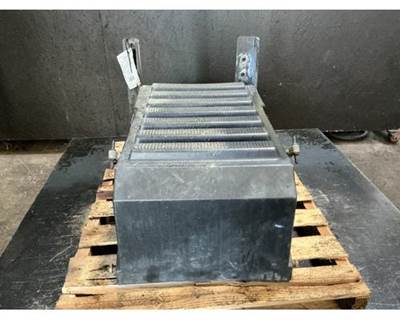 International 7600 Battery Box