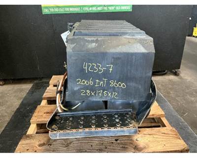 International 8600 Left Battery Box