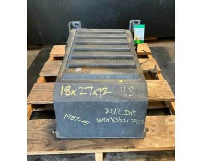 International WorkStar 7400 Battery Box
