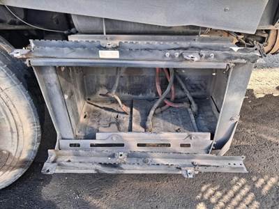 Kenworth T680 Battery Box