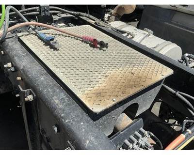 Kenworth T680 Battery Box