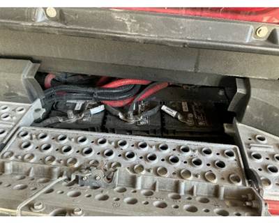 Kenworth T680 Battery Box