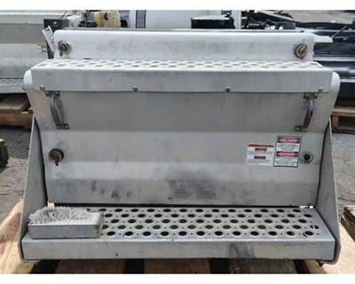 Kenworth T800 Battery Box