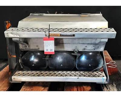 Mack CXU613T Battery Box