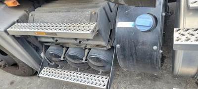 Mack Pinnacle CXU612 Battery Box for a Mack CXU612