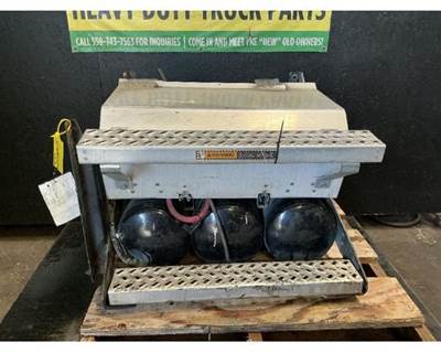 Mack Pinnacle CXU612 Left Battery Box for a Mack CXU612