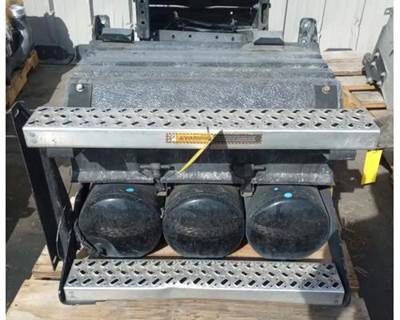 Mack Pinnacle CXU613 Battery Box for a Mack CXU613