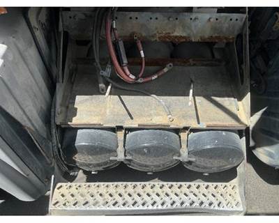 Mack Pinnacle CXU613 Battery Box for a Mack CXU613