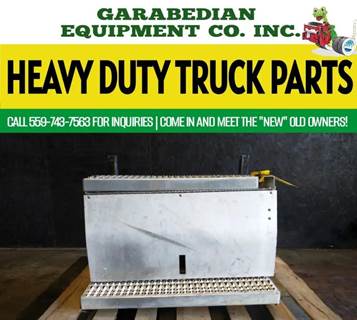 Peterbilt 384 Battery Box