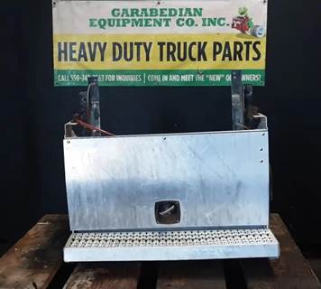 Peterbilt 384 Battery Box