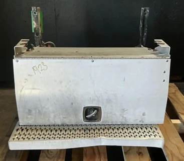 Peterbilt 384 Battery Box