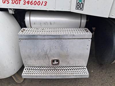 Peterbilt 384 Battery Box