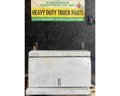 Peterbilt 384 Battery Box