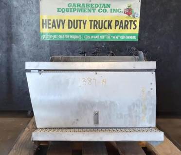 Peterbilt 386 Battery Box