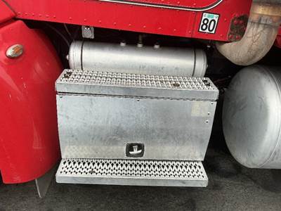 Peterbilt 386 Battery Box