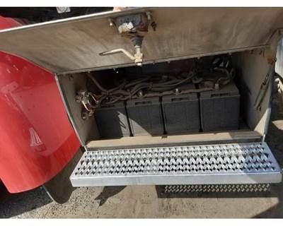 Peterbilt 386 Battery Box