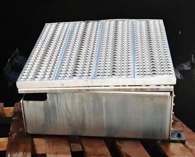 Peterbilt 579 Battery Box