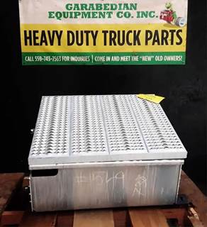 Peterbilt 579 Battery Box