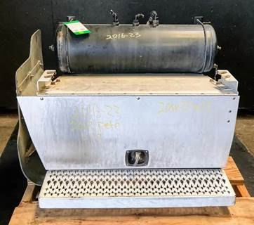 Peterbilt 587 Battery Box