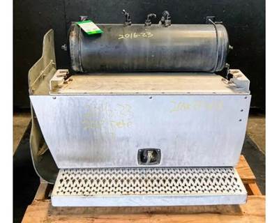 Peterbilt 587 Battery Box