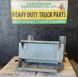 AM General M915A1 Military Line Haul Tractor Steel Battery Box w/ Steel Cover &