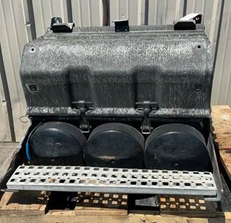 Volvo VNL Battery Box