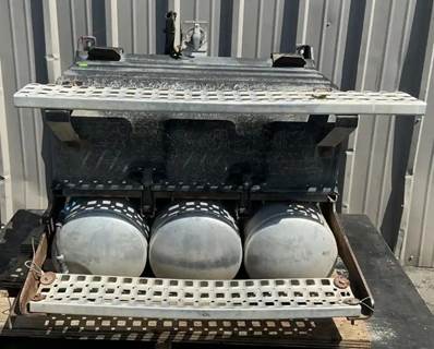 Volvo VNL Battery Box
