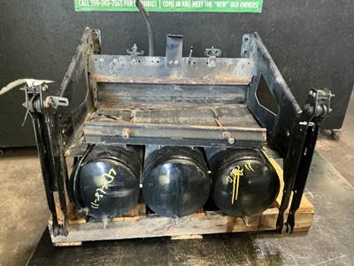 Volvo VNL Battery Box