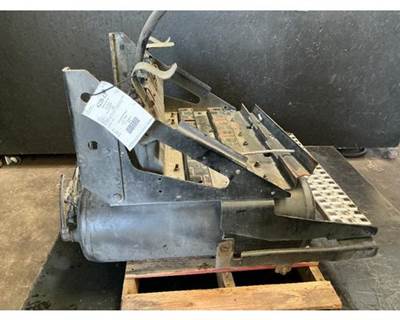 Volvo VNL Battery Box