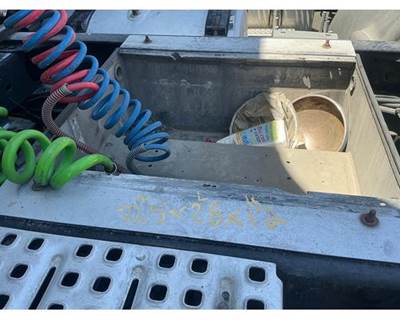 Volvo VNL Battery Box